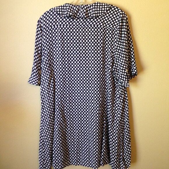 111 Tylho Ruffle Top XL - Picture 2 of 9